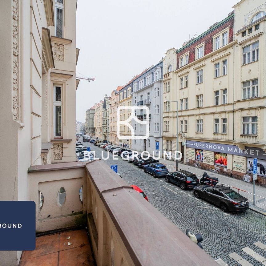 Apartment for rent, 4+kk - 3 bedrooms, 84m - Photo 1