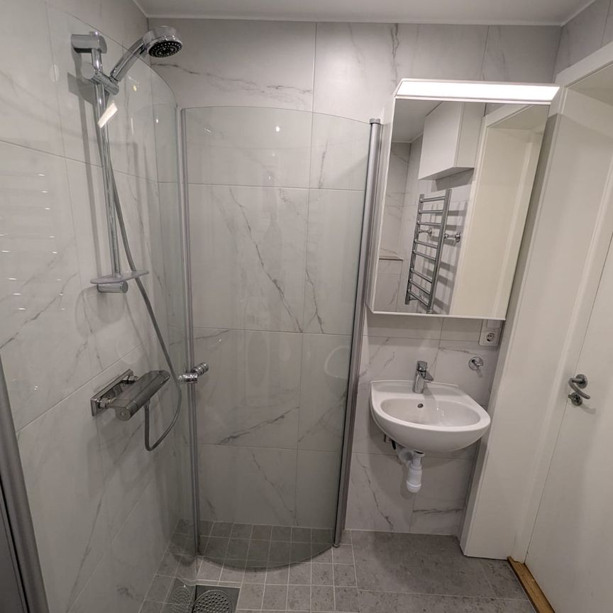 Postvägen, Sollentuna - Photo 1