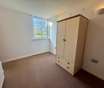 12a Lesley Heights, Greenisland, Carrickfergus, BT38 8TB - Photo 3