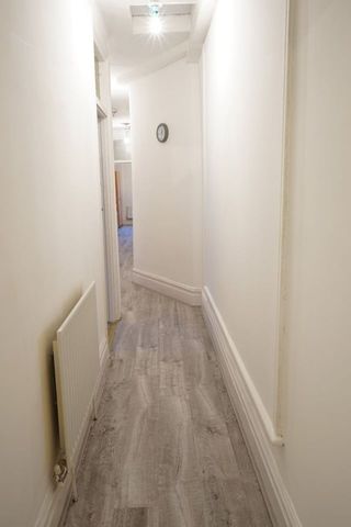 Room in a Shared Flat, Vicarage Mansion, N15 - Photo 3