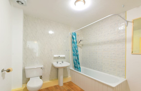 Flat 2. 24 Barbican Road - Photo 5