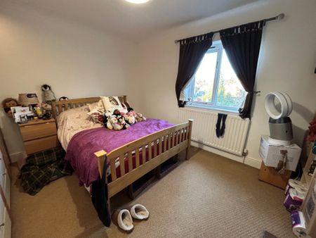 3 Bedroom House - Coppice Hill, Bishops Waltham - Photo 3