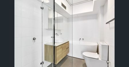 Spacious and Light Filled Two Bedroom Living with Stunning District Views - Photo 4