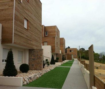 T2 en duplex avec terrasse - Photo 4
