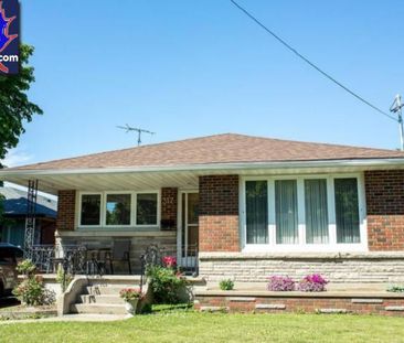 2121 Rathburn Road East, Mississauga - Photo 1
