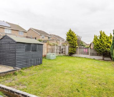2 bedroom semi-detached bungalow to rent - Photo 5