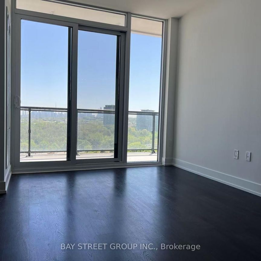 1033 20 INN ON THE PARK Drive - Photo 1