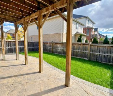 For Lease - 571 Sanderson Crescent, Milton, Ontario - Photo 6