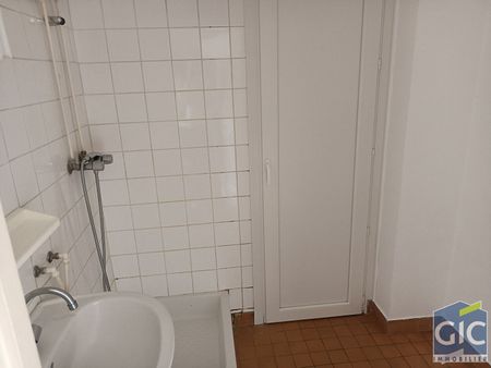 Location Appartement 2 pièces 40m² - Photo 3