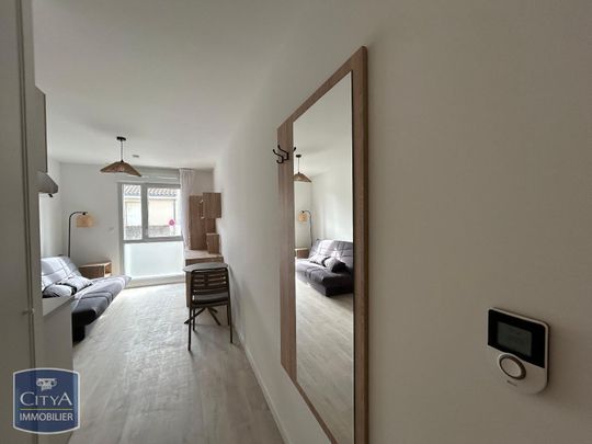 Location Appartement 1 pièce 18m² LA ROCHELLE 17000 - Photo 1