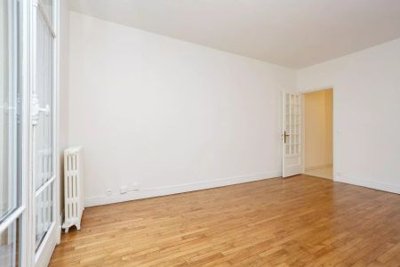 location Appartement T1 DE 43m² À PARIS - Photo 2