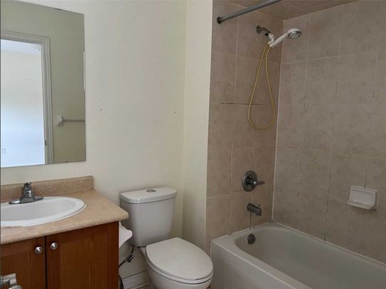 For Lease - 119 Amulet Crescent, Richmond Hill, Ontario - Photo 1