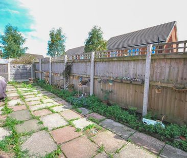 3 bedroom end of terrace house to rent - Photo 6