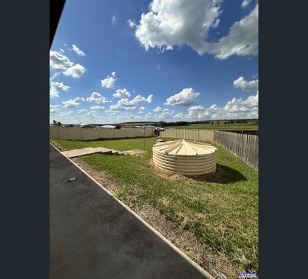 4 Jacaranda, Kingaroy, Qld 4610 - Photo 3