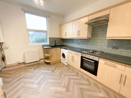 1 bedroom flat to rent - Photo 4