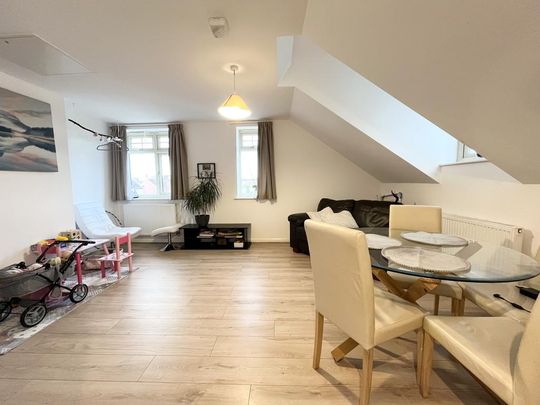 2 bedroom apartment to rent - Photo 1