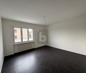 CHARMING WITH CHIMNEY AND LARGE BALCONY - Foto 1