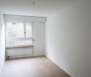 Totalsanierte Wohnung mit grossem Balkon - Photo 1