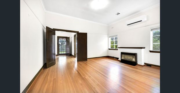 Immaculately Presented Clinker Brick Residence in Premium Neighborhood - Photo 1