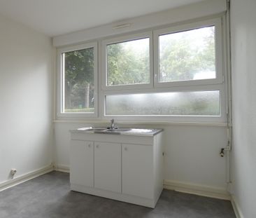 NANCY - Proche Fac de Lettres - F1 - Photo 2