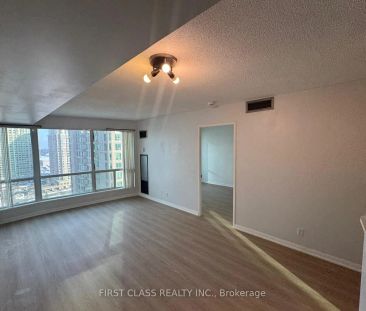 18 Lee Centre Drive #1905 - Photo 2