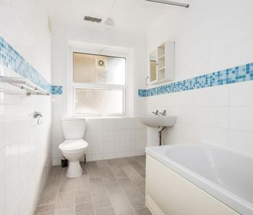 3 bedroom apartment to rent - Photo 5