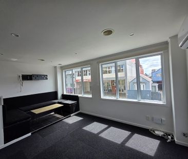 Spacious 3 Bedroom Home with HRV - Photo 1