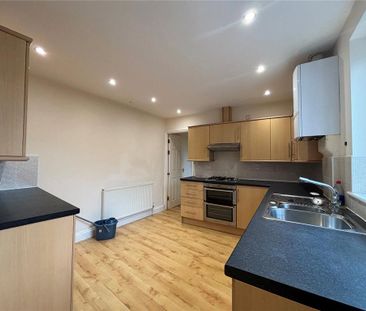 2 bedroom flat to rent - Photo 6