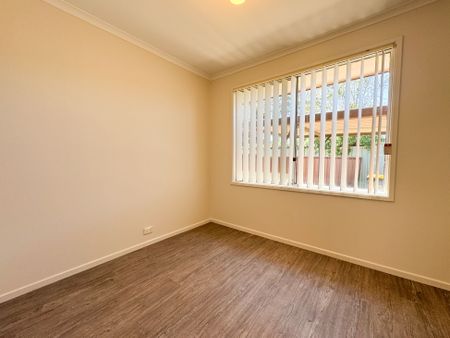 Freshly Renovated Family Home in a Quiet Cul-de-Sac - Photo 5