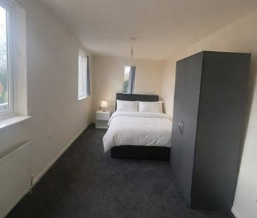 Room in a Shared House, Walsgrave Road, CV2 - Photo 3