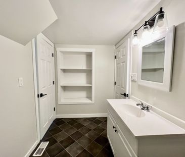 For Lease - 51 Reddick Street, Prince Edward County, Ontario - Photo 6