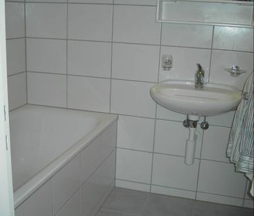 Moderne 3-Zimmerwohnung mit Balkon im Stedtli - Foto 2