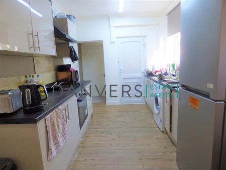 5 bedroom terraced house to rent - Photo 5