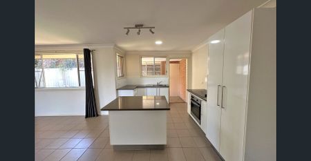 3 Bedroom Brick Home - Photo 2