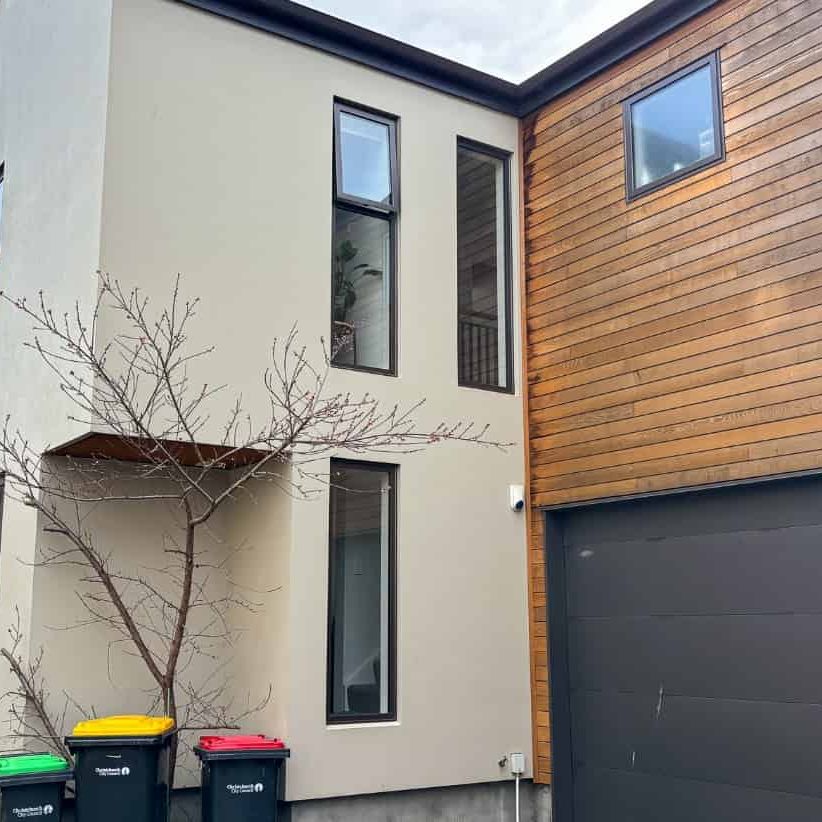 City Fringe Townhouse with Garage - Photo 1