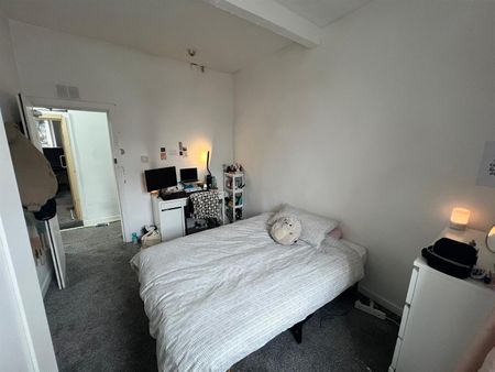 Room For Rent Cardiff Road, Pontypridd - Photo 3
