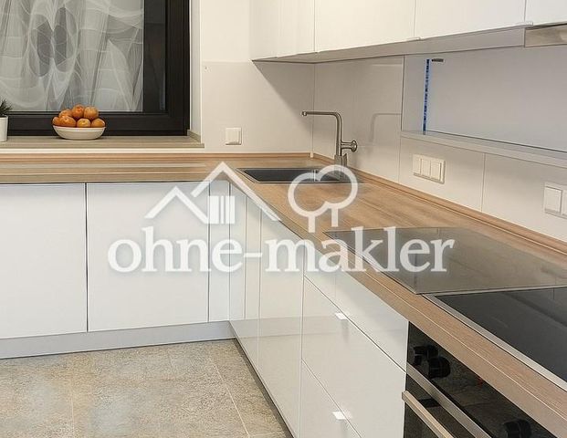 Helle 2-Zimmer-Wohlfühlwohnung mit Balkon & Aufzug in zentraler Lage von MG-Eicken - Foto 1