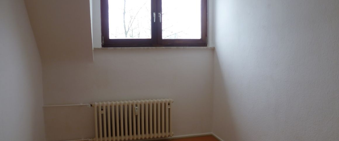 4-Zimmer-Dachgeschosswohnung mit viel Platz in Solms - Foto 1