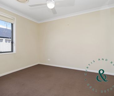 5 Harrow St, Thornton NSW 2322 - House For Rent | Domain - Photo 5