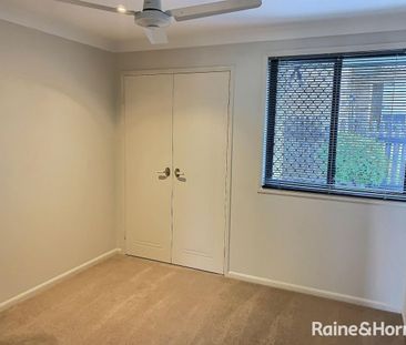 Four Bedroom Home in Clinton! - Photo 4