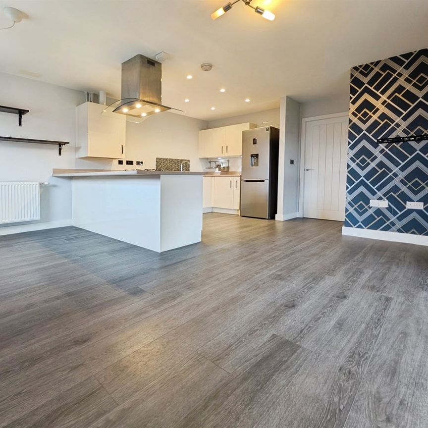 Mansfield Park Street, SO18 - Photo 1