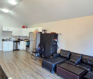 For Lease - 261 Cairn Street, London South, Ontario - Photo 2