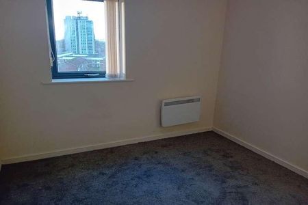 Lock, The Decks, WA7 - Photo 2