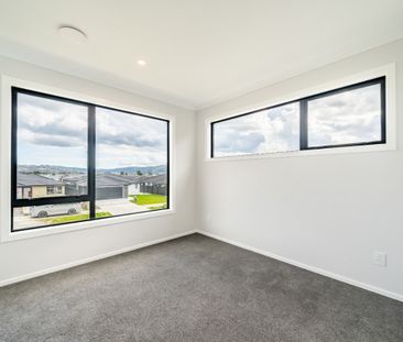5 Doug Jensen Street, Wallaceville - Photo 6