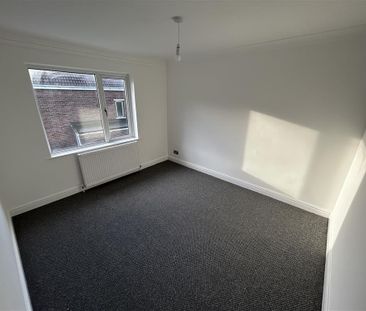 Lilac Crescent - Photo 6