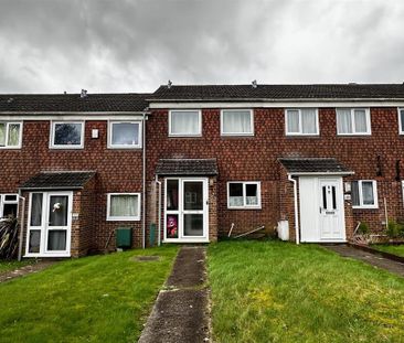 2 bedroom terraced house to rent - Photo 2