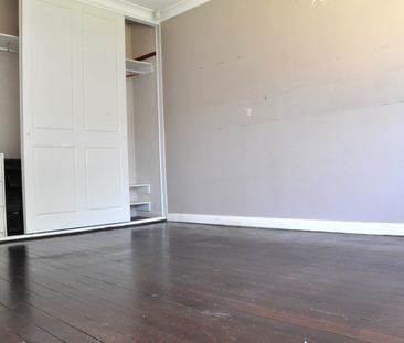 PERFECT FAMILY HOME IN A CONVENIENT LOCATION - Photo 5