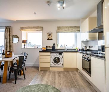 2 bedroom flat to rent - Photo 6