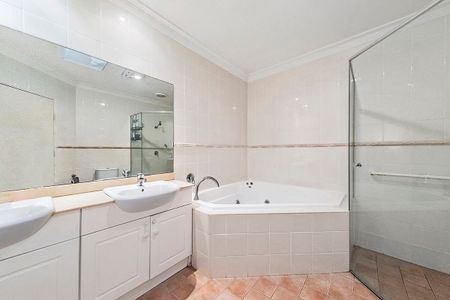 4/65-67 Dover Road, Rose Bay NSW 2029 - Townhouse For Rent | Domain - Photo 2