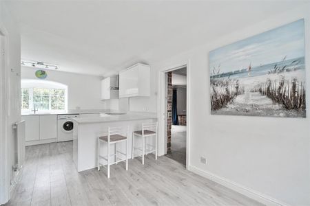 Clyst St. Mary, Exeter - Photo 2